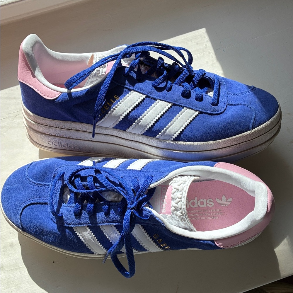 Adidas Gazelle platform 8 1/2 Women’s White and Blue Athletic Shoes